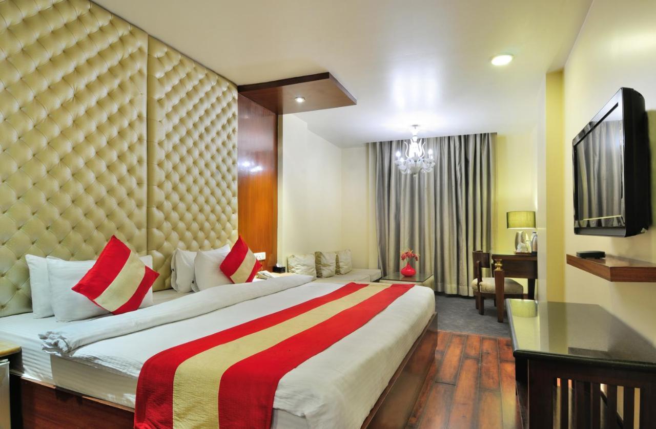 Hotel Aura - New Delhi Railway Station Exterior foto